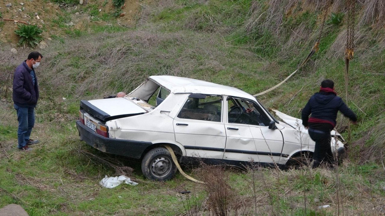 Samsun’da Otomobil Uçuruma Yuvarlandı: 2 Yaralı