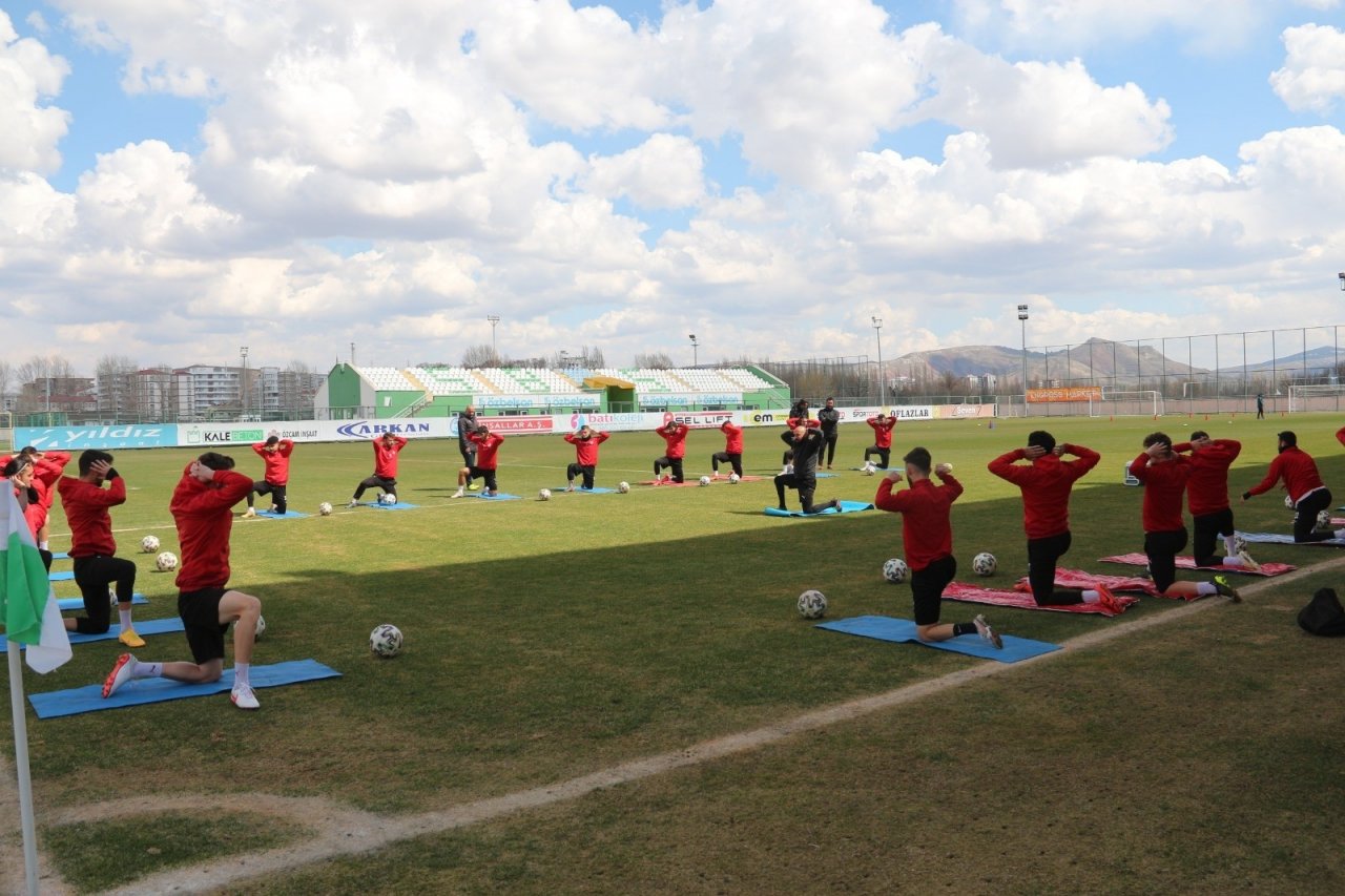 Sivas Belediyespor’da Kırşehir Maçı Hazırlıkları Sürüyor