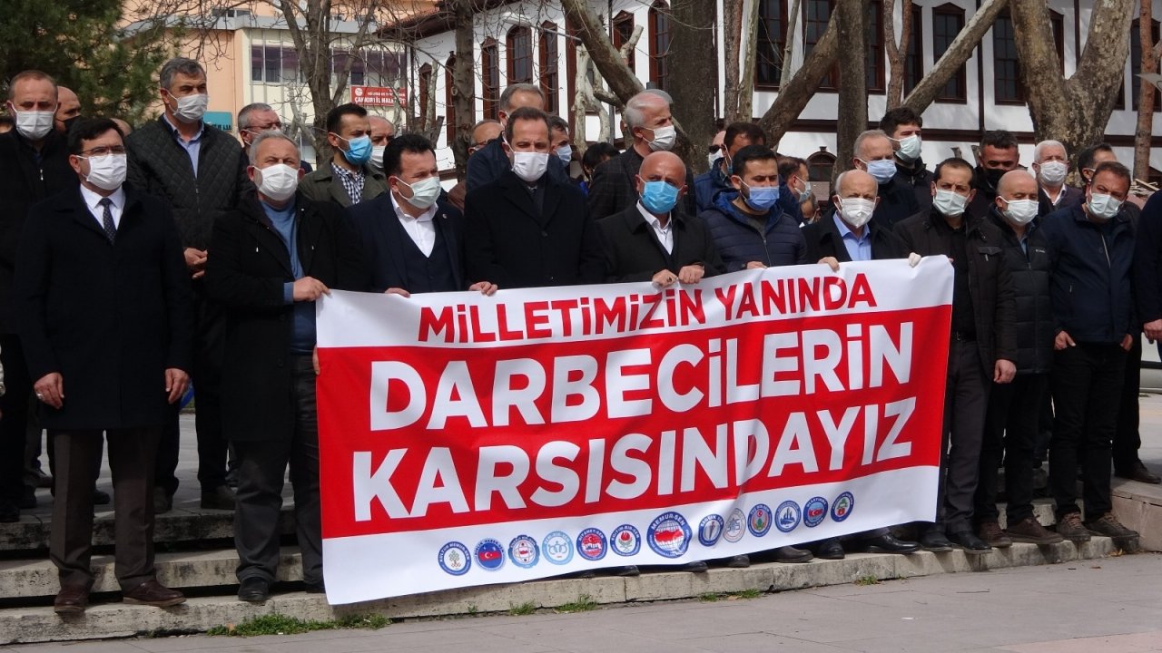 Çankırı’da, Emekli Amiraller Hakkında Suç Duyurusu
