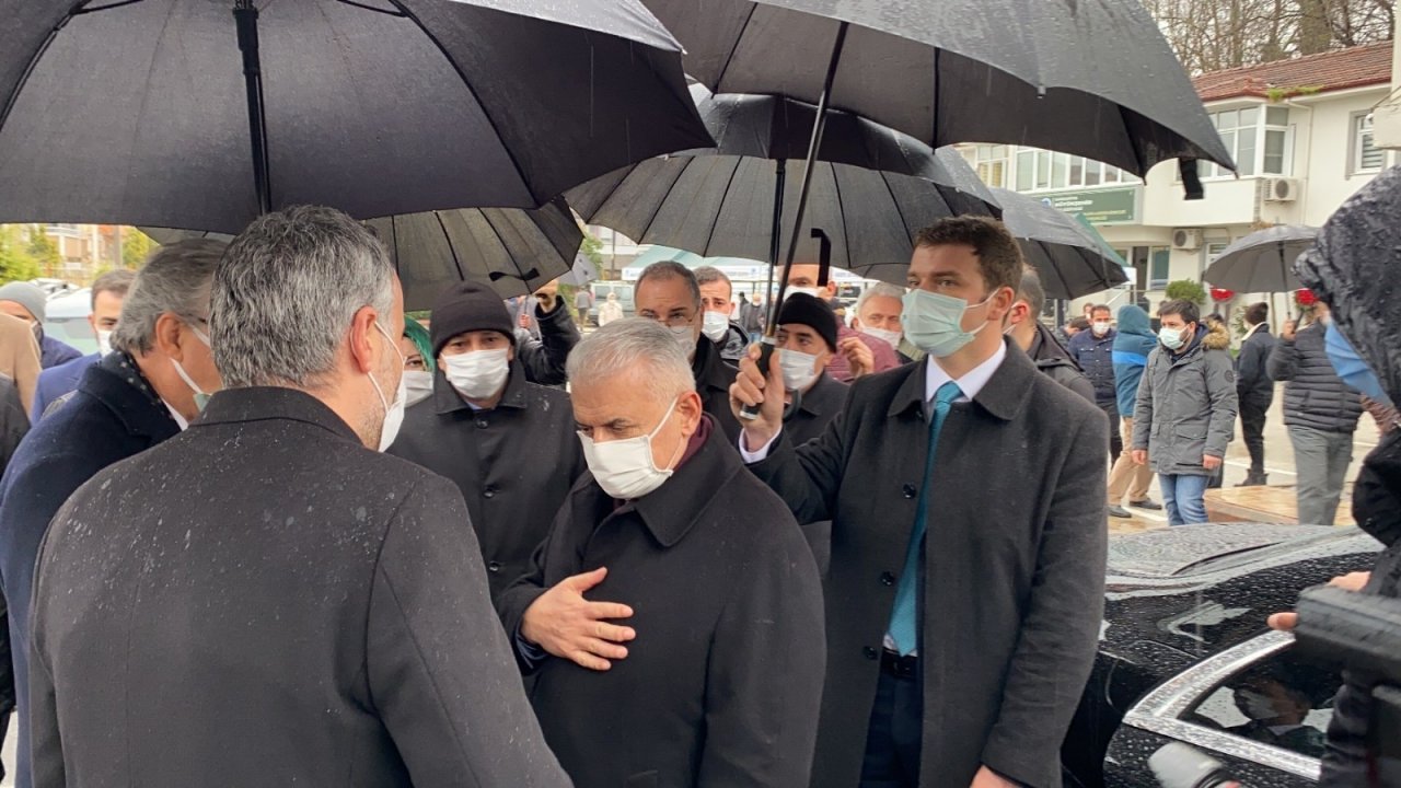 Ak Parti Genel Başkanvekili Yıldırım, Sakarya’da Cenaze Namazına Katıldı