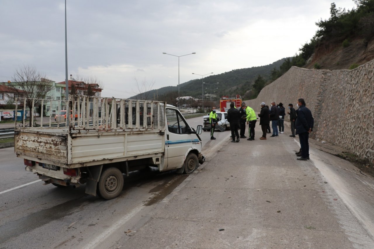 Amasya’da Trafik Kazası: 2 Yaralı