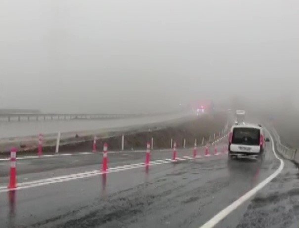 Akçakoca Yolu Trafiğe Açıldı