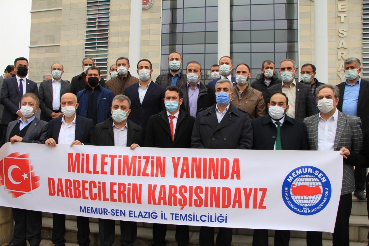 Elazığ’dan 104 Emekli Amiral Hakkında Suç Duyurusu