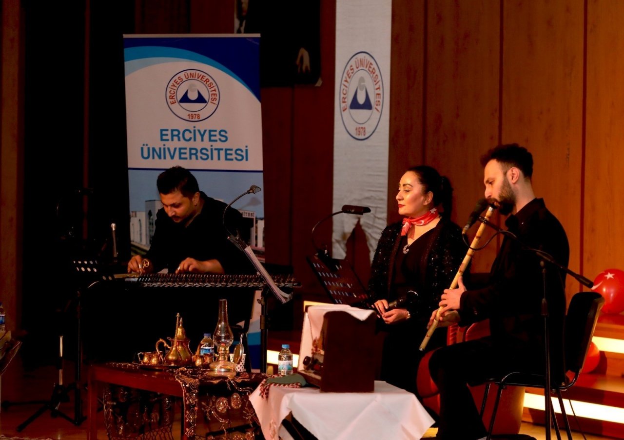 Erü’de ’on Kıta Bir Vatan İ̇lelebet İ̇stiklâl’ Programı Düzenlendi
