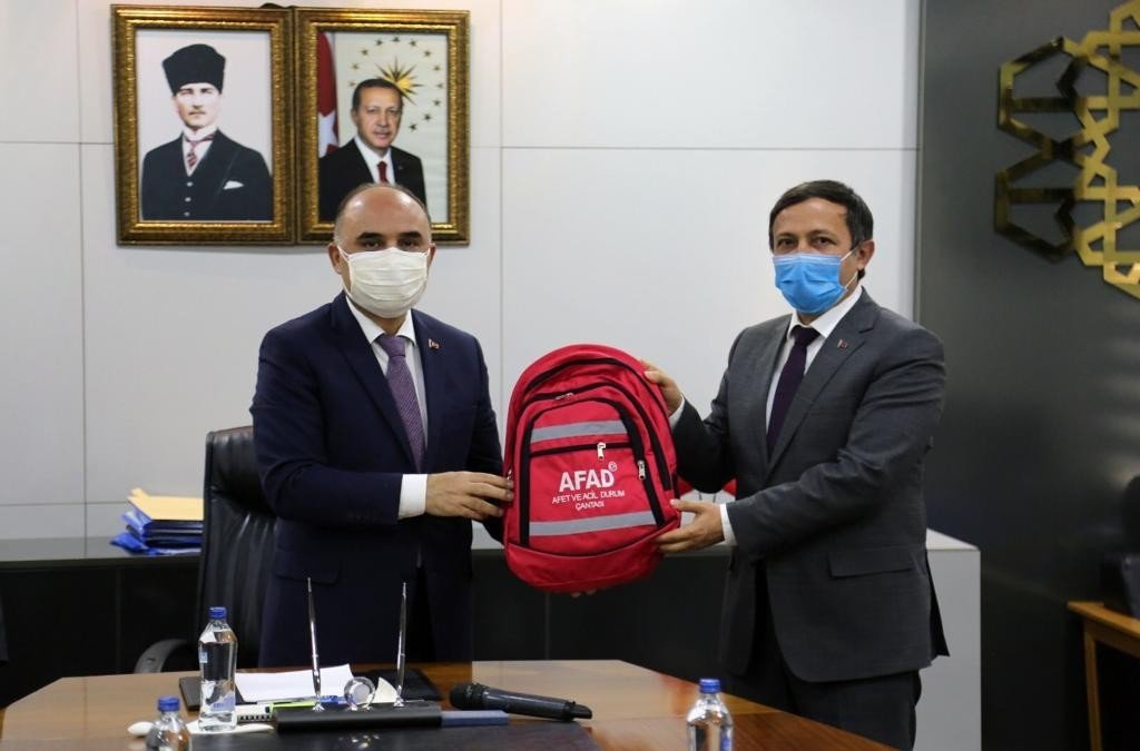Vali Günaydın: “vatandaşlarımız Afet Farkındalık Eğitimine Katılmalı”