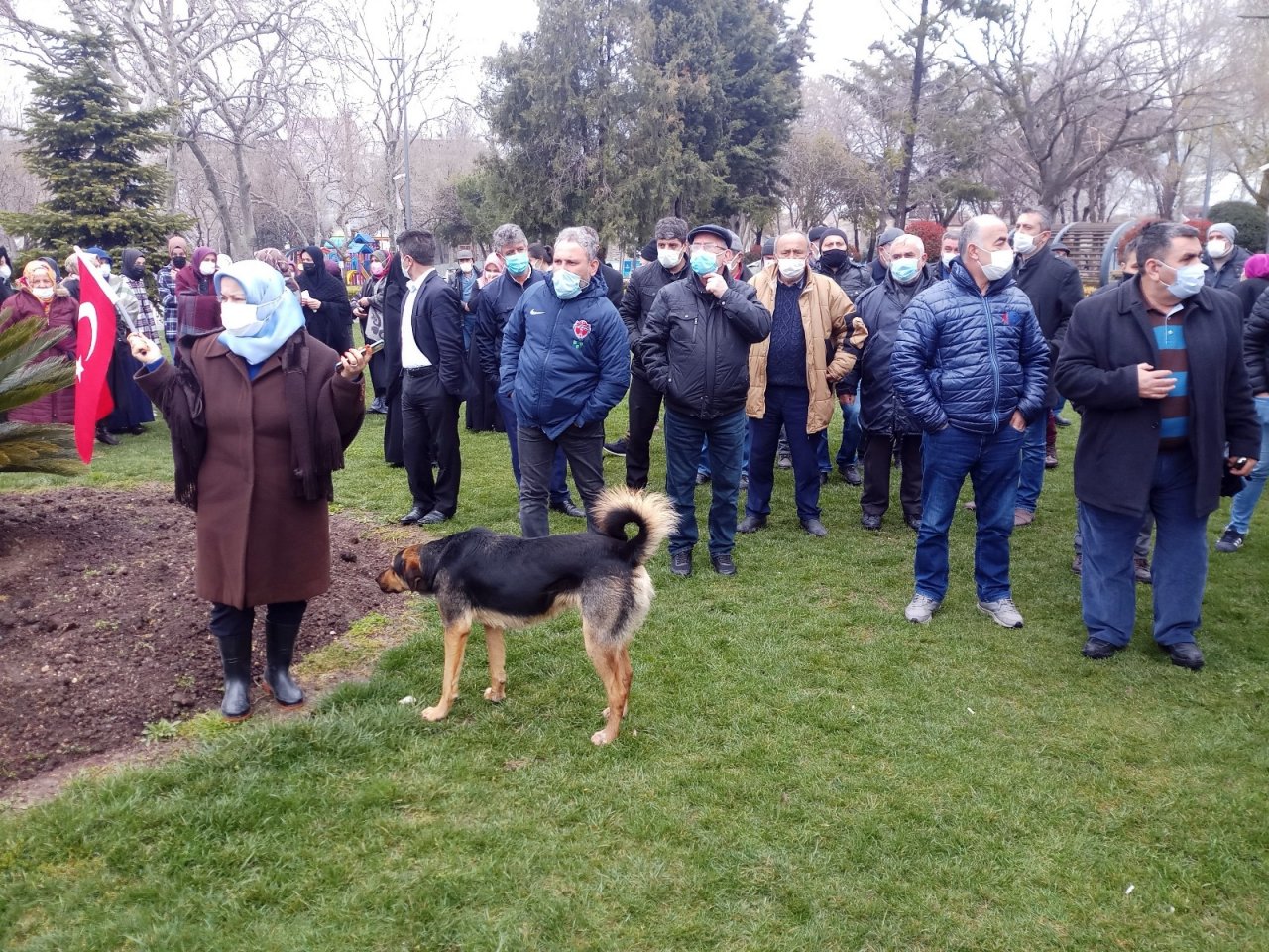 Eyüpsultan Sakinlerinden İ̇bb Önünde "kentsel Dönüşüm" Eylemi