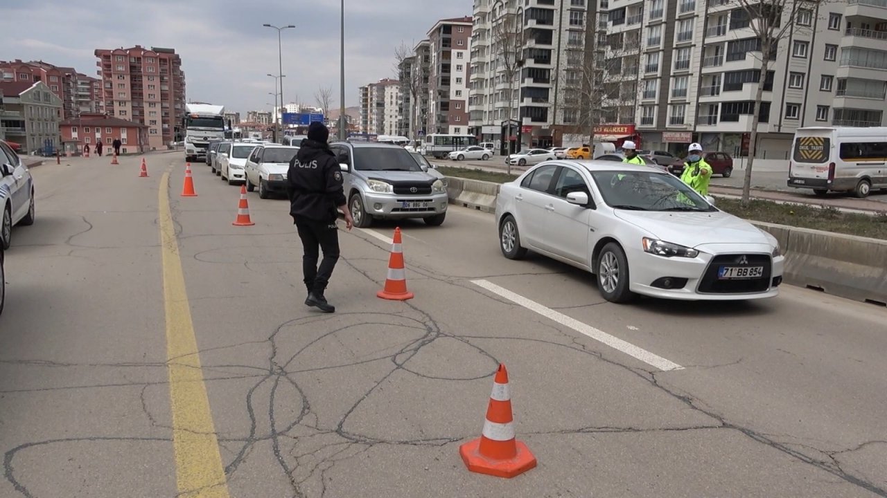Kırıkkale’de 56 Saatlik Kısıtlamada 240 Bin Liralık Ceza