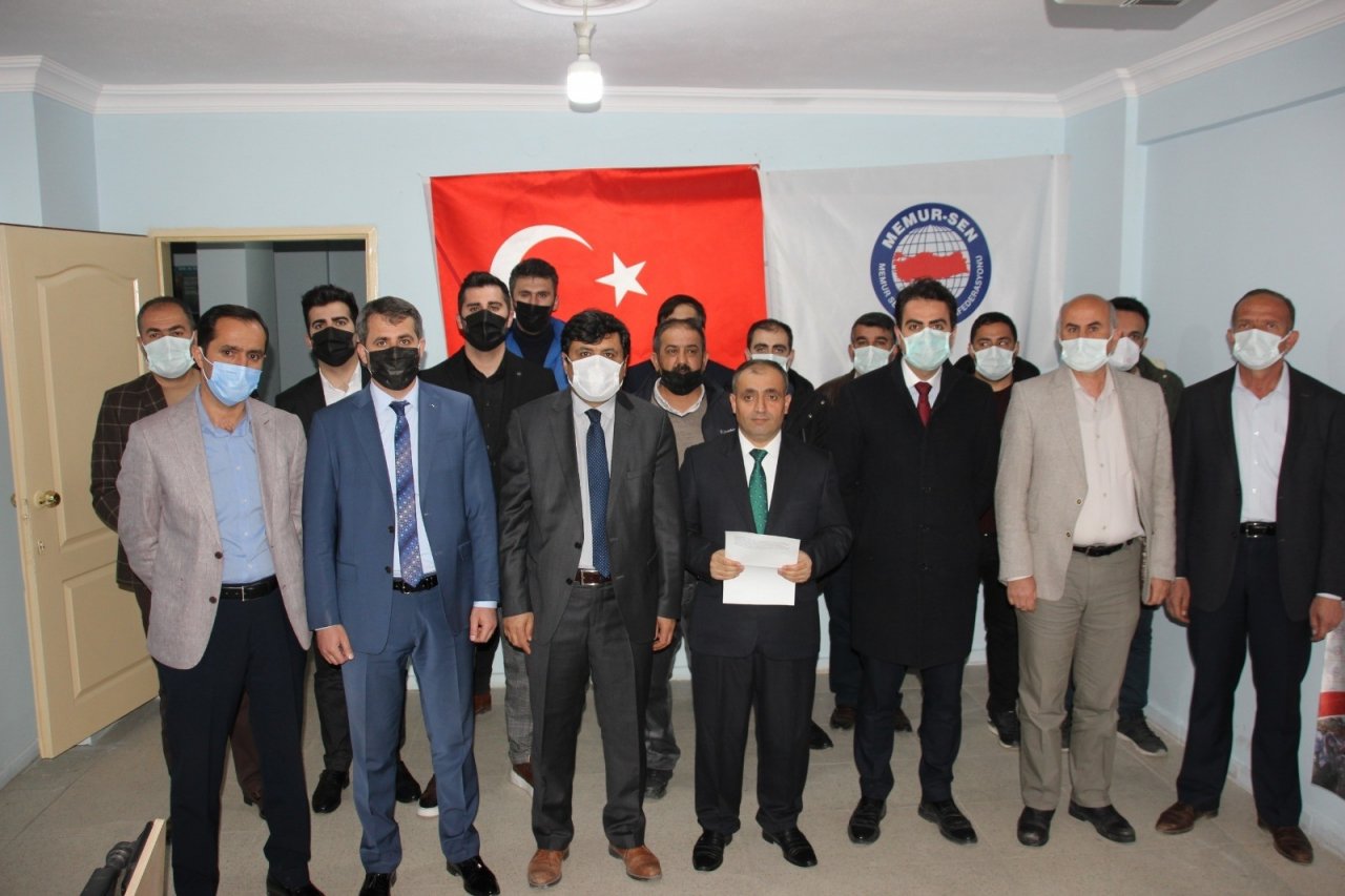 Memur-sen’den 103 Amiralin Bildirisine Tepki