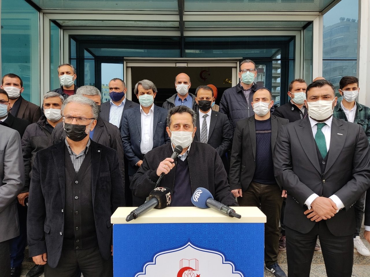 Emekli Amirallere Mersin’den Tepki