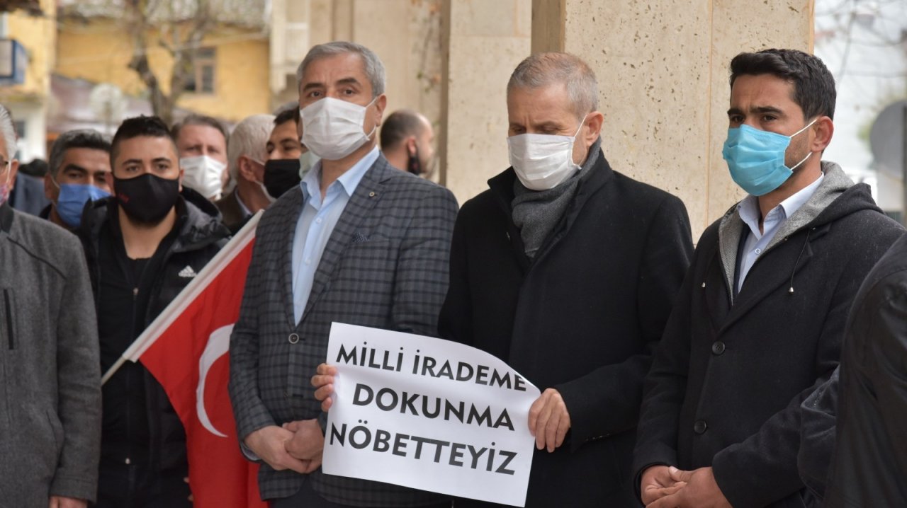 Sındırgı’da Stk’lardan Emekli Amiraller Hakkında Suç Duyurusu