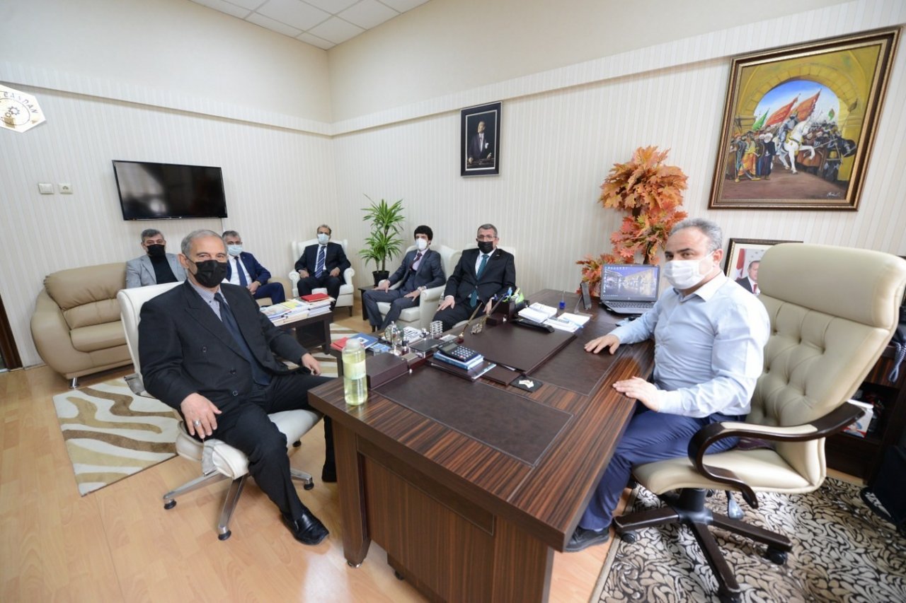 Tsuam Yöneticileri Çorum Belediyesini Ziyaret Etti