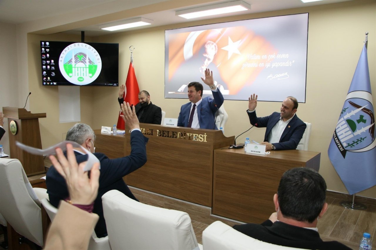Akyazı Belediyesinde 10 Gündem Maddesi Karar Bağlandı