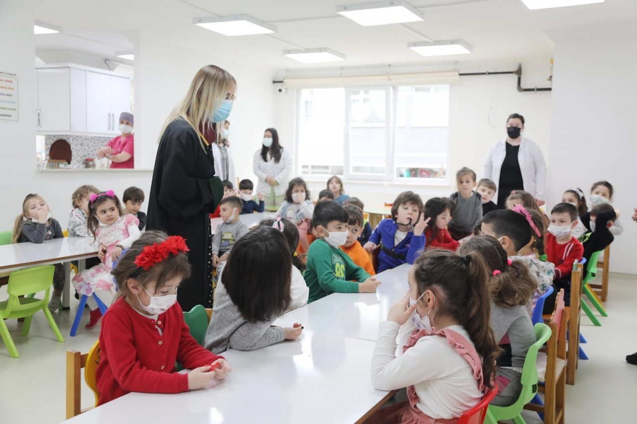 Minikler Avukatlık Mesleğini Tanıdı