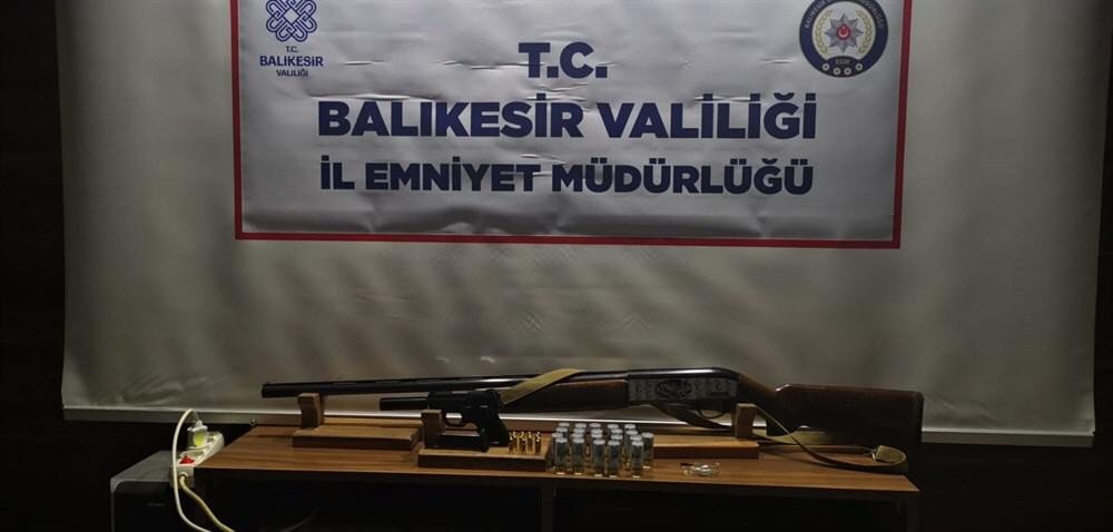 Balıkesir’de Polisten Uyuşturucu Ve Asayiş Uygulaması