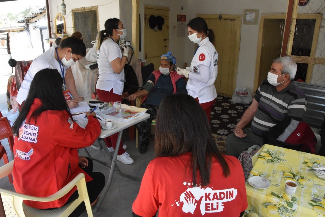 Ceyhan’da Kadın Eli Ve Derman Ekipleri Mahalleler İçin Seferber Oldu