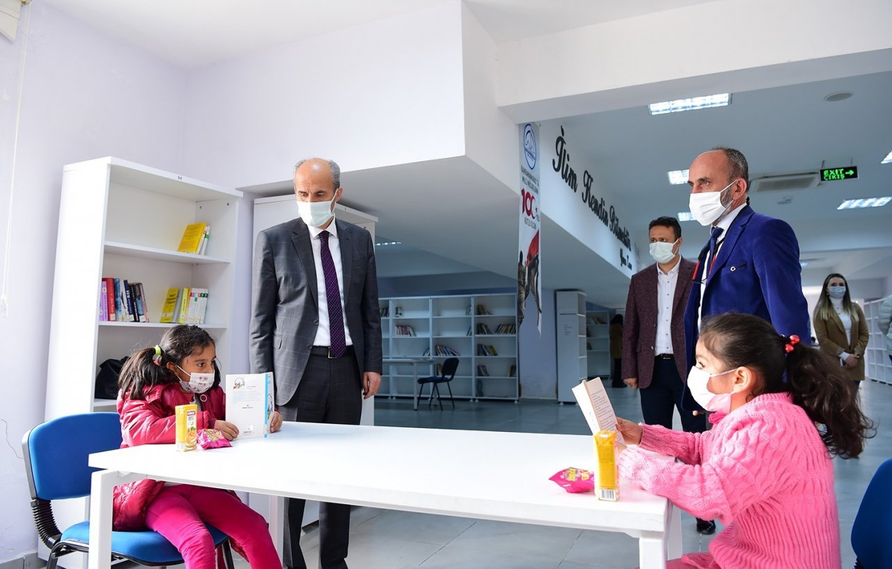 Okay: "gençlerimizin Her Zaman Yanındayız"