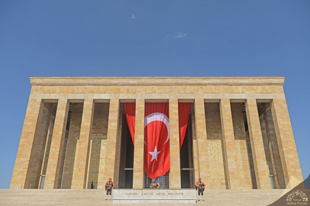 Kuşadası’nda Anıtkabir ‘in Şifresi Anlatılacak