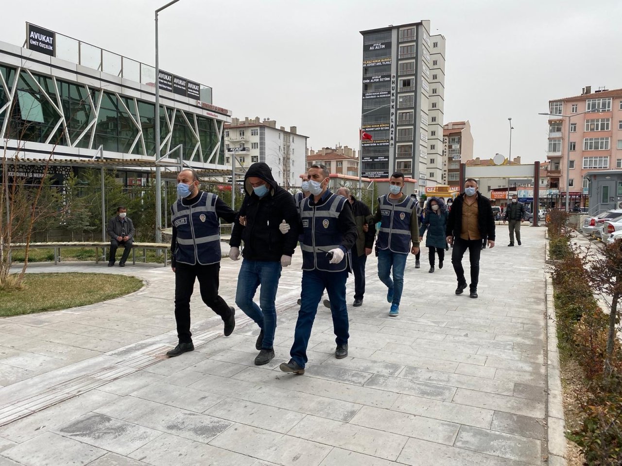 Niğde’de Fuhuş Operasyonu: 3’ü Yabancı Uyruklu 5 Gözaltı