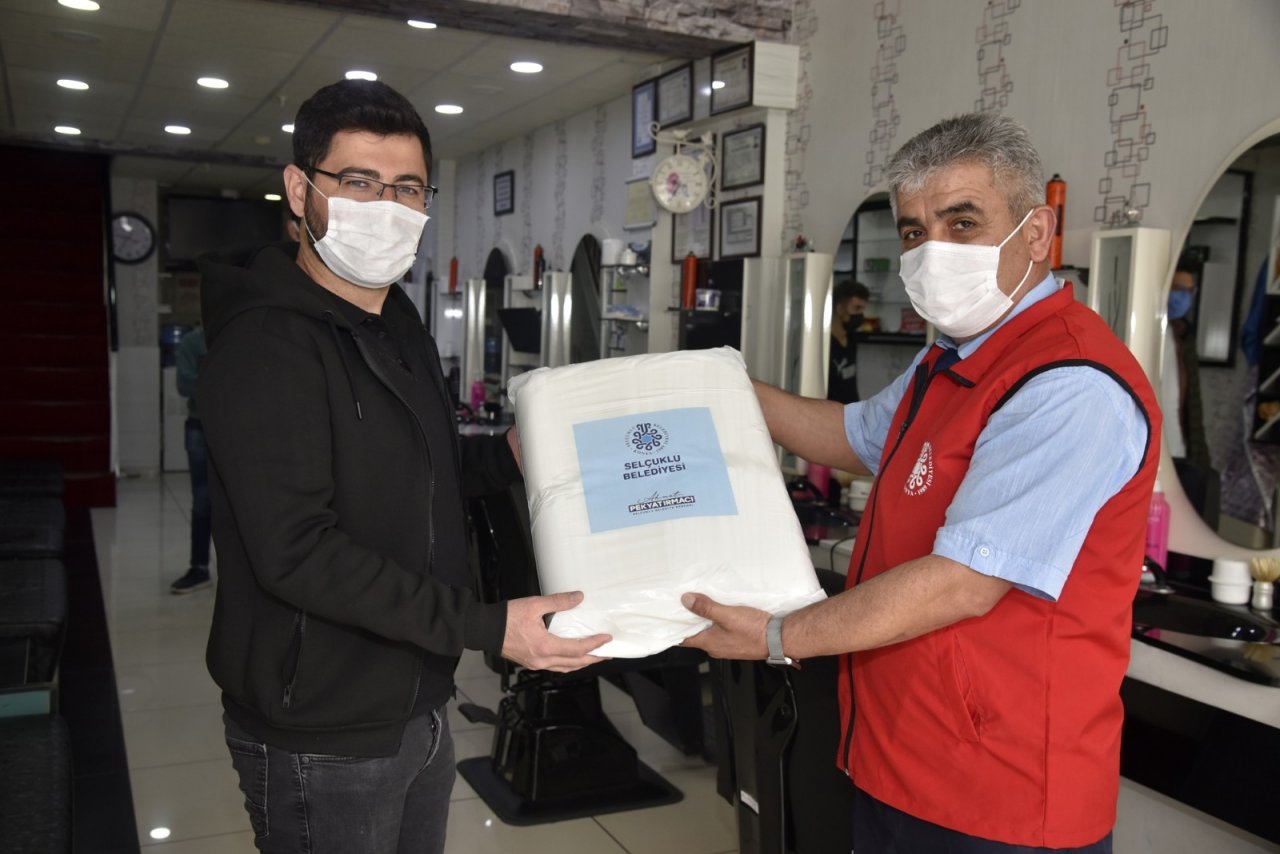 Selçuklu Belediyesi Esnafa Olan Desteğini Sürdürüyor