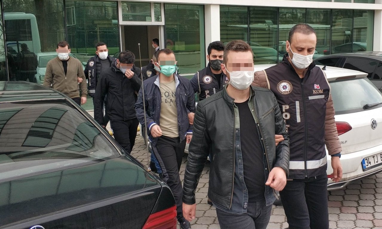Fetö’den Gözaltına Alınan 1’i Avukat 6 Kişi Adliyede