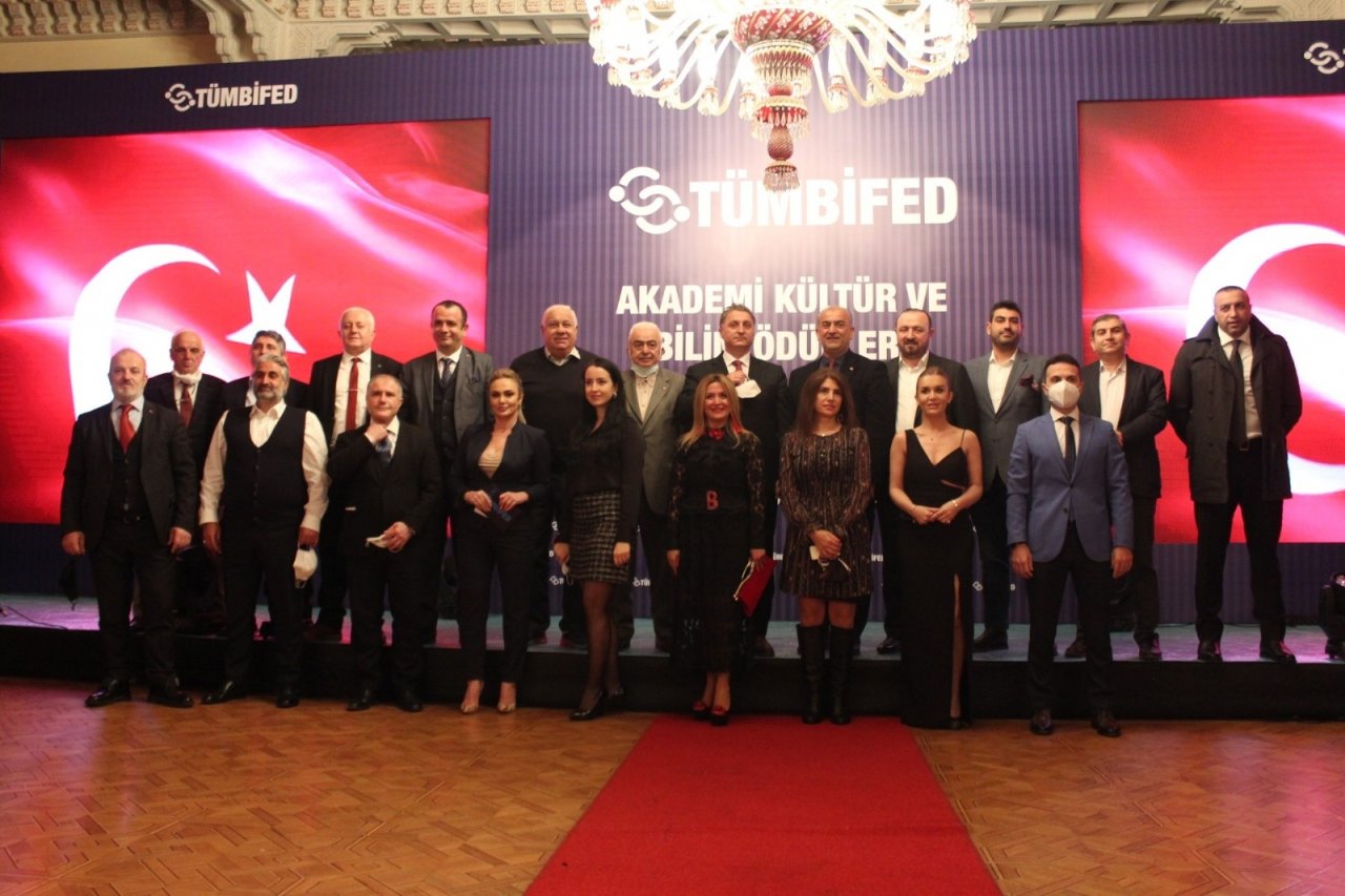 Tümbi̇fed Akademi Kültür Ve Bilim Ödülleri Sahiplerini Buldu