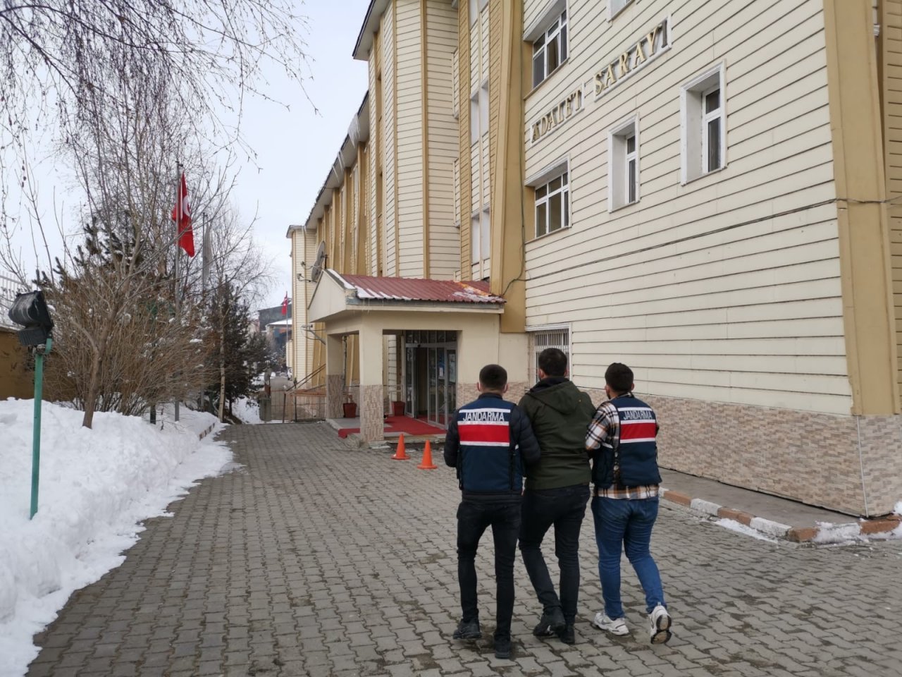 Ardahan’da Haklarında Kesinleşmiş Hapis Cezası Bulunan 14 Kişi Yakalandı