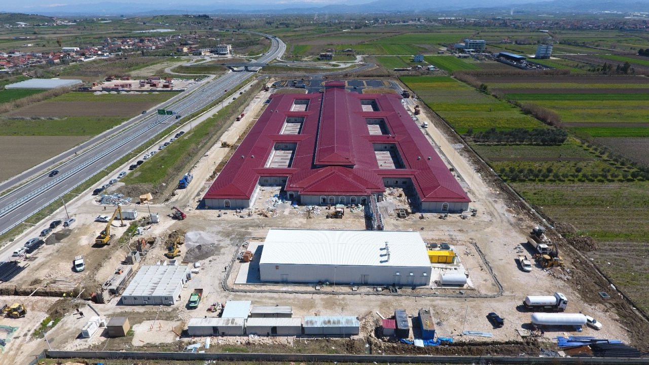 Türkiye Arnavutluk’a Söz Verdiği Hastanenin İnşaatını Tamamladı