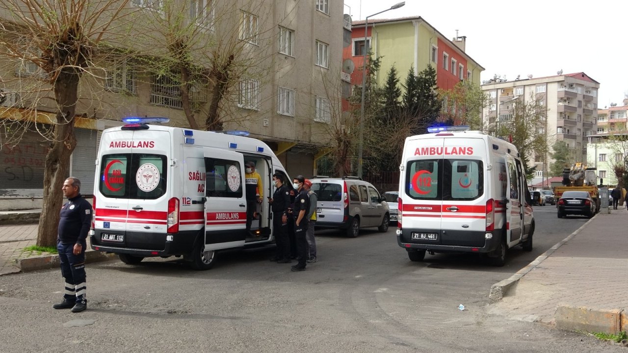 Diyarbakır’da Trafik Kazası: 2’si Çocuk 4 Yaralı