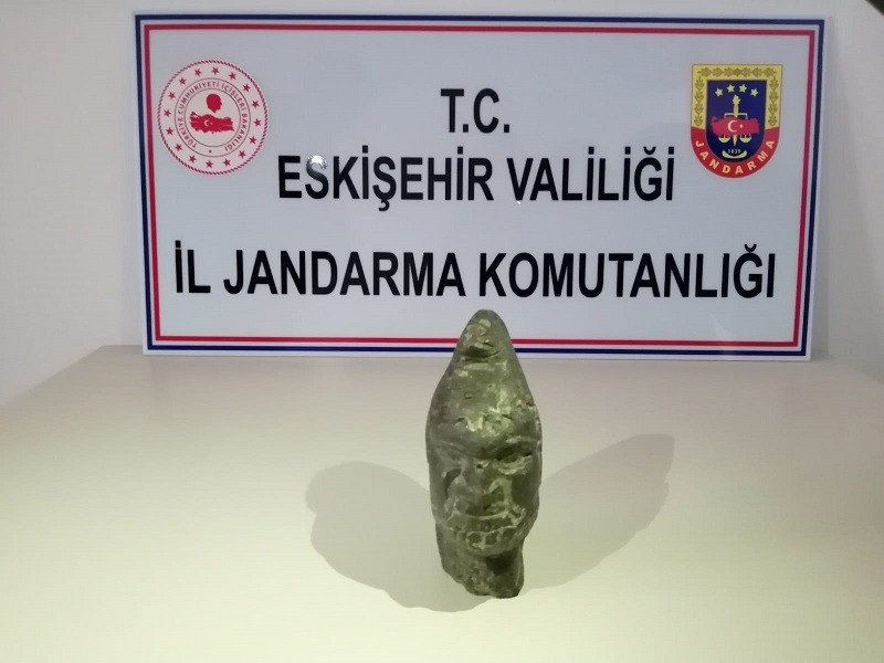 Hitit Dönemine Ait Heykeli Satmak İsterken Jandarmaya Yakalandılar