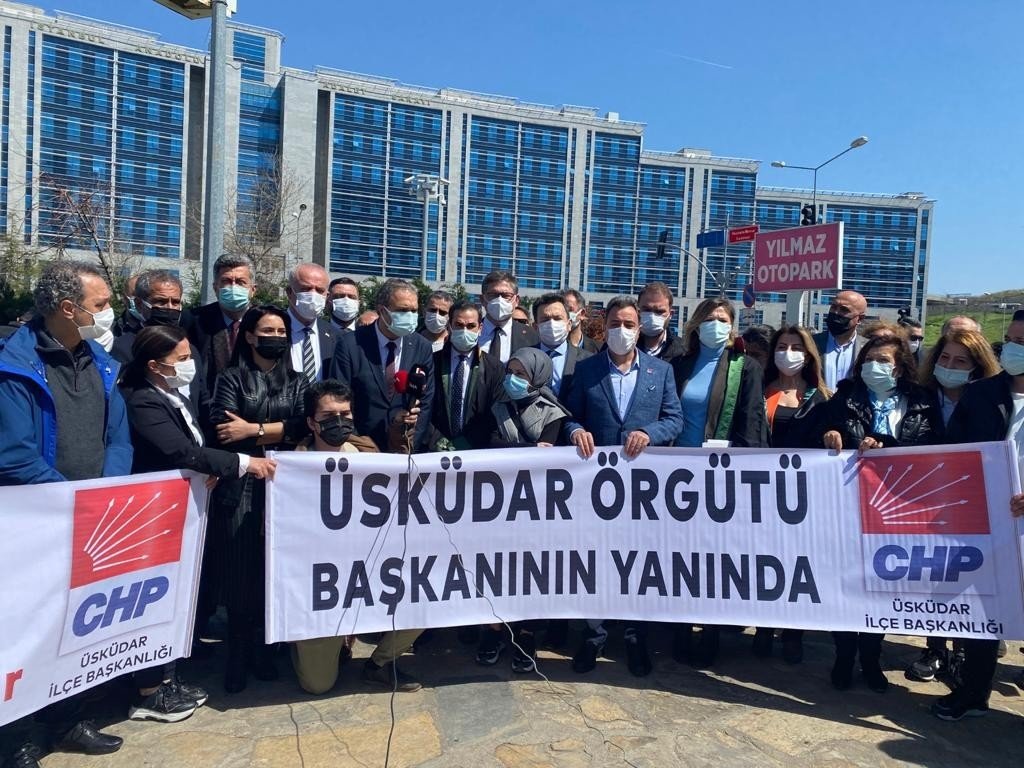 Fahrettin Altun’un Evinin Fotoğrafını Çeken Chp Üsküdar İ̇lçe Başkanı Hakim Karşısına Çıktı