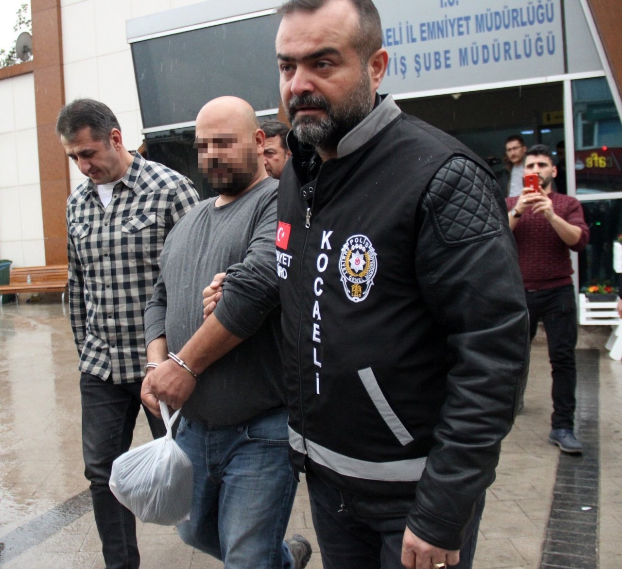 3. Kattan Atlayarak Ölen Genç Kızın Ağabeyi Ve Babasına Müebbet Hapis İstemi