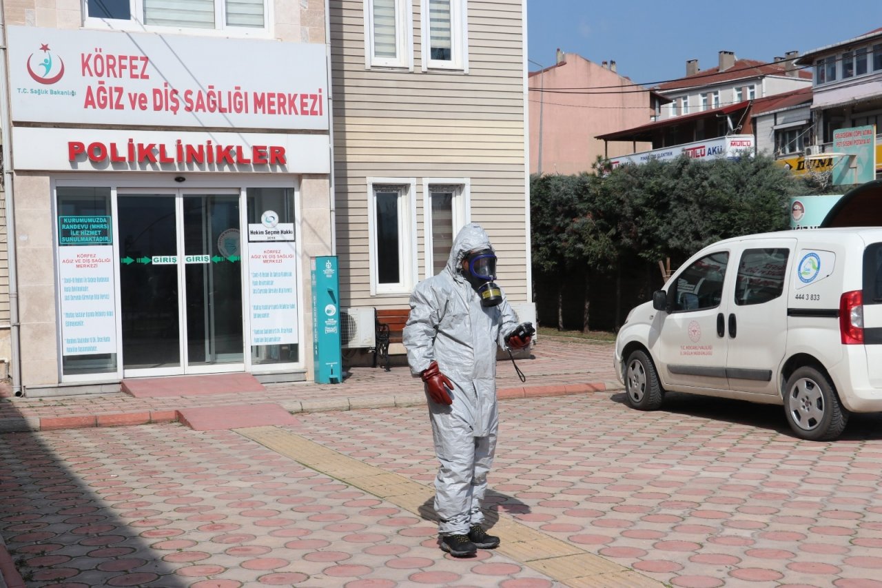 Diş Polikliniği Çevresindeki Koku Afad Ekiplerini Harekete Geçirdi