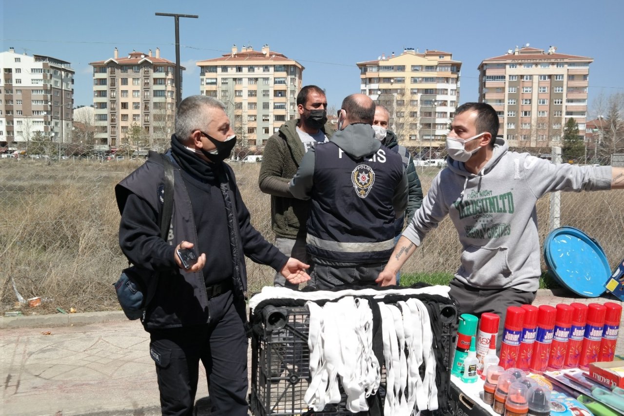 Kasaları Tekmeledi Zabıtanın Üzerine Yürüdü