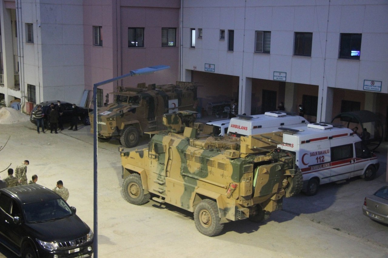 Suriye’de Tsk Unsurlarına Havanlı Saldırı: 2 Şehit