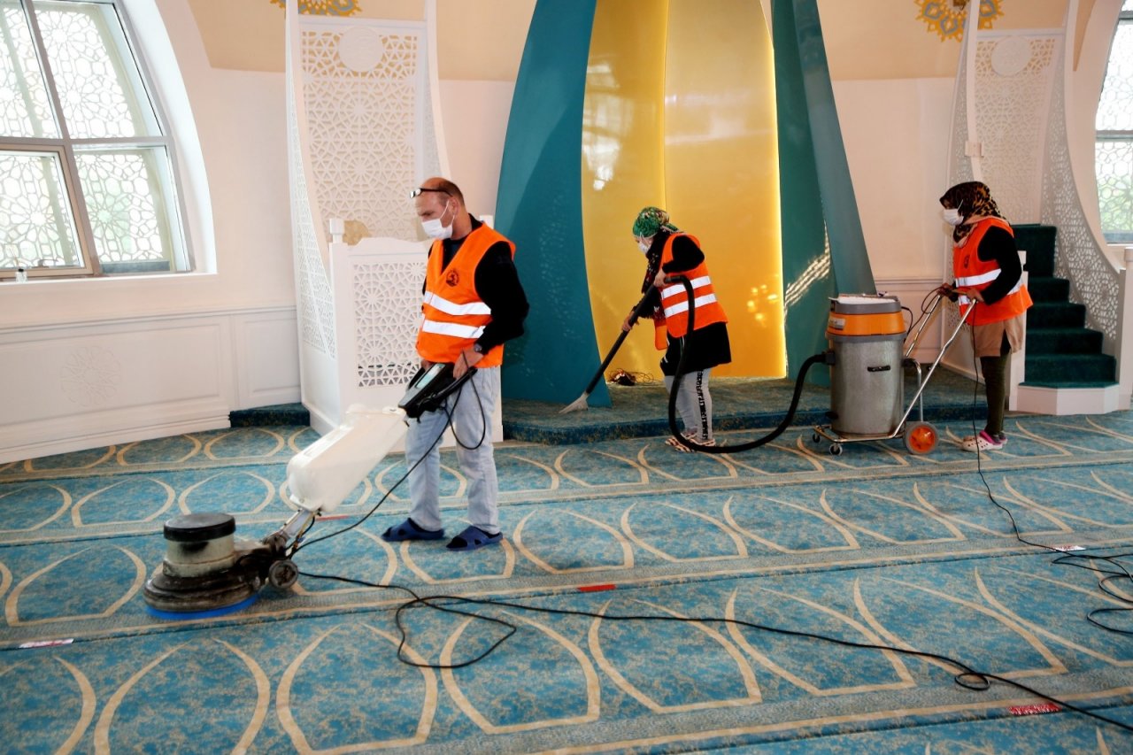 Atakum’da Camiler Ramazan’a Hazır
