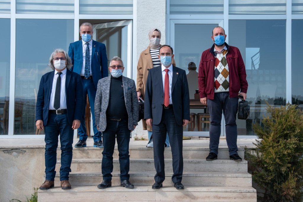 Rektör Beydemir, Kentteki Basın Kuruluşu Temsilcileriyle Bir Araya Geldi