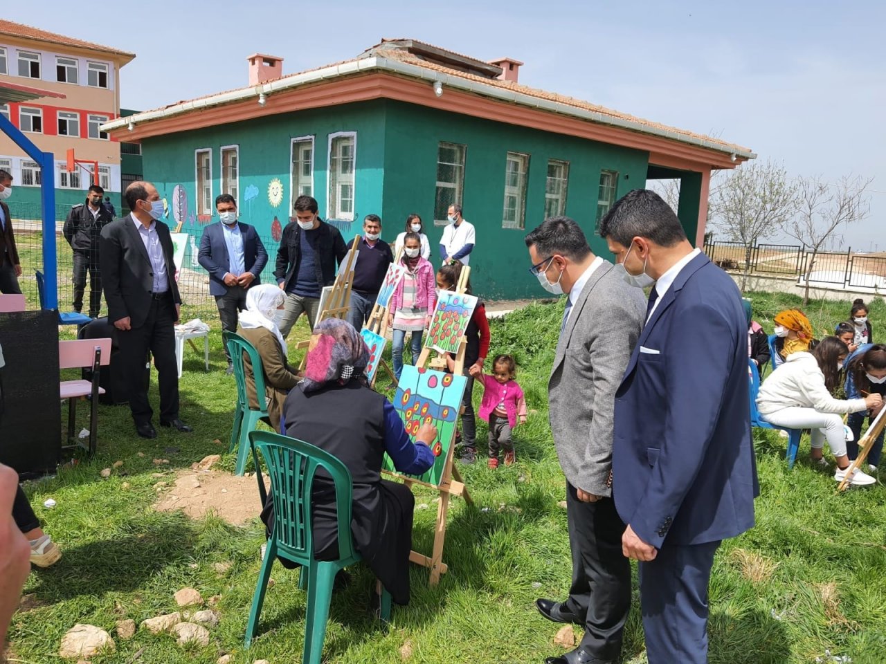 Diyarbakır’da Veliler Çocuklarının Okullarında ’sanata Dokundu’