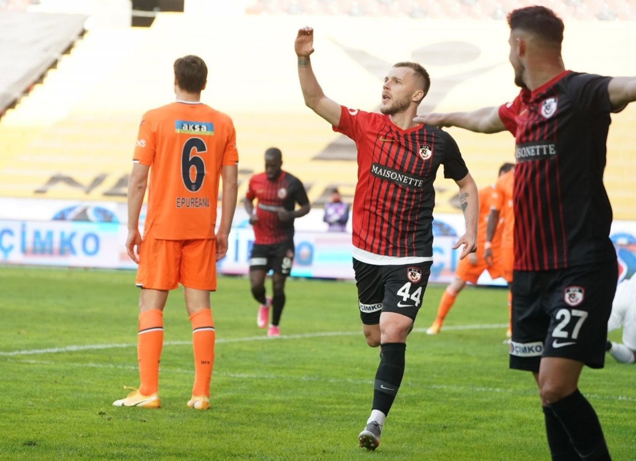 Süper Lig: Gaziantep Fk: 2 - Medipol Başakşehir: 0 (maç Sonucu)