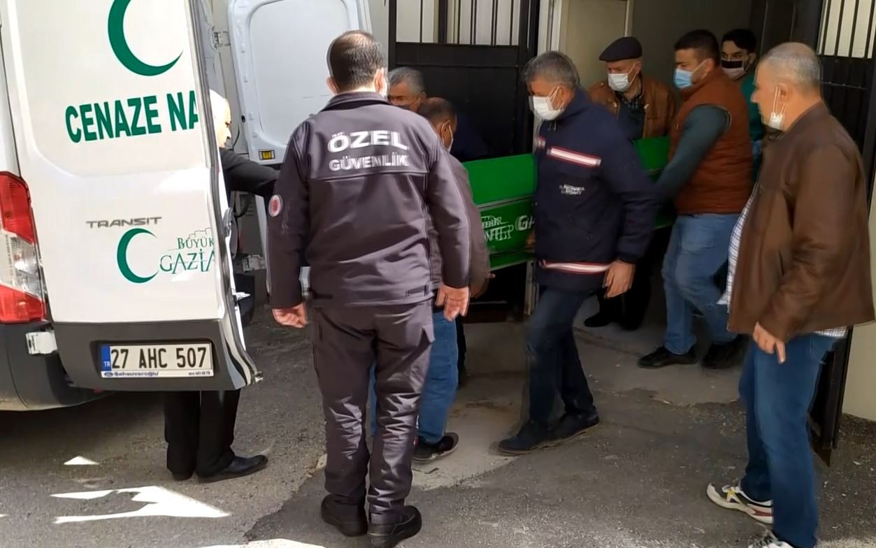 İ̇nşaattan Düşen İşçi 10 Günlük Yaşam Savaşını Kaybetti
