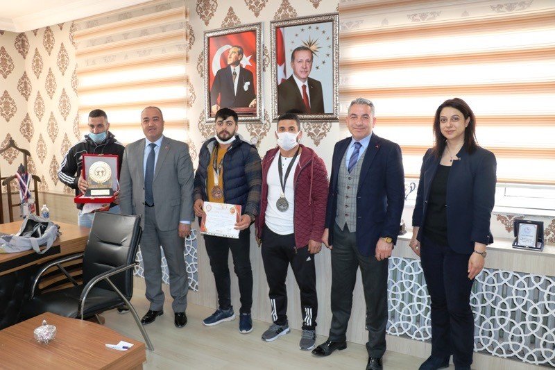 Gençlik Ve Spor İ̇l Müdürü Demir, Şampiyon Sporcuları Ağırladı