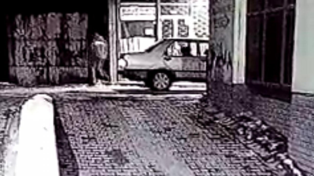 İ̇ki Kişinin Zor Kaldırdığı Demir Tezgahı, Hırsız Tek Başına Çaldı