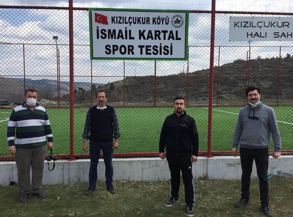 İ̇smail Kartal İsmi Köylerindeki Halı Saha Tesisine Verildi