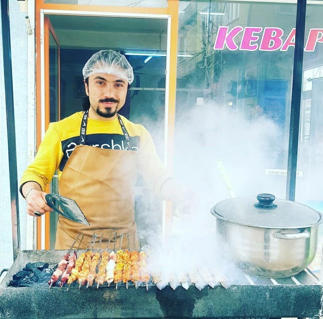 Oğlunu Tabancayla Vurarak Öldürdü