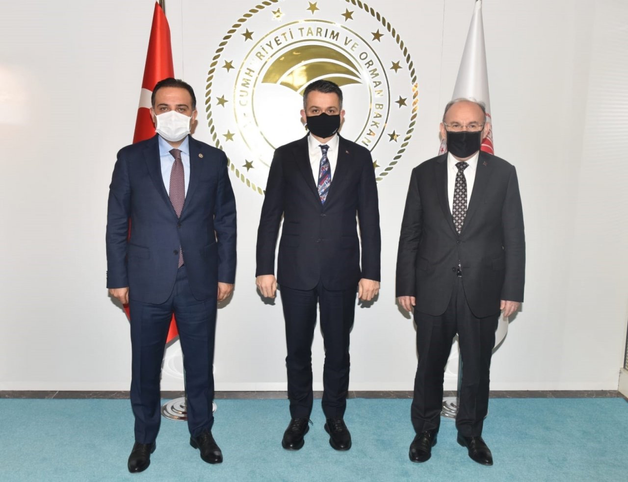 Vali Karadeniz, Ankara’da Çeşitli Temaslarda Bulundu