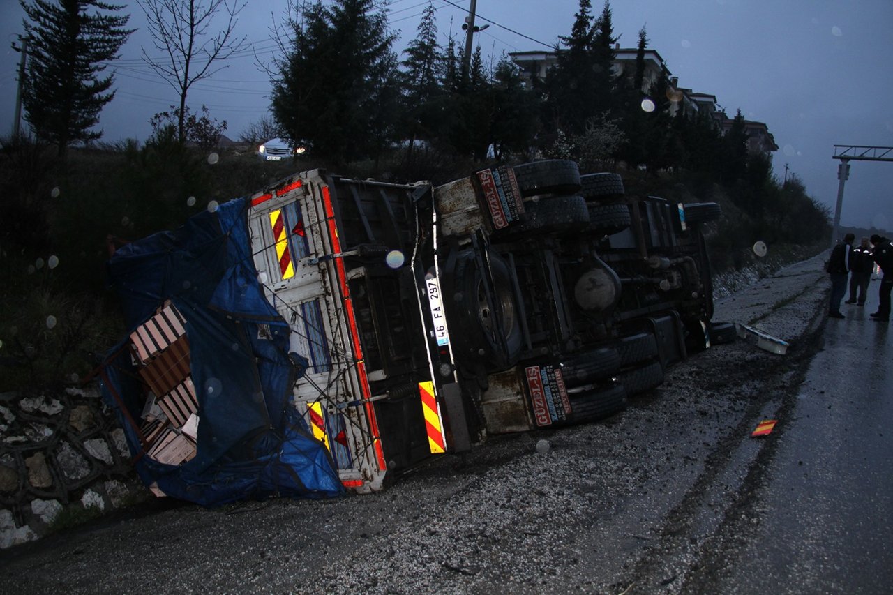 Manisa’da Feci Kaza: 1’i Ağır 4 Yaralı