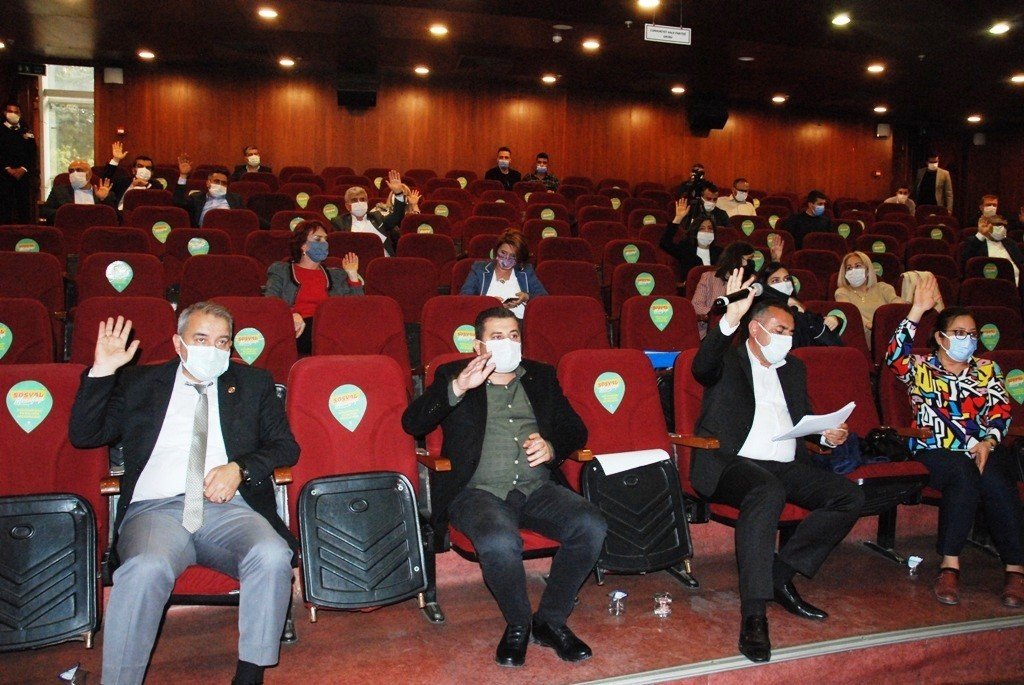 Seyhan Belediye Meclisinde İhtisas Komisyonları Seçimleri Yapıldı