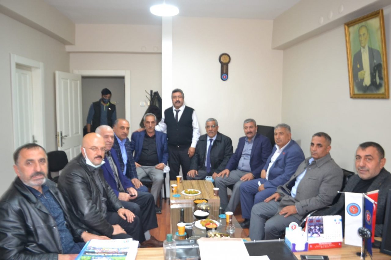 Türk İ̇ş’ten Sağlık İşçileri Sendikasına Hayırlı Olsun Ziyareti