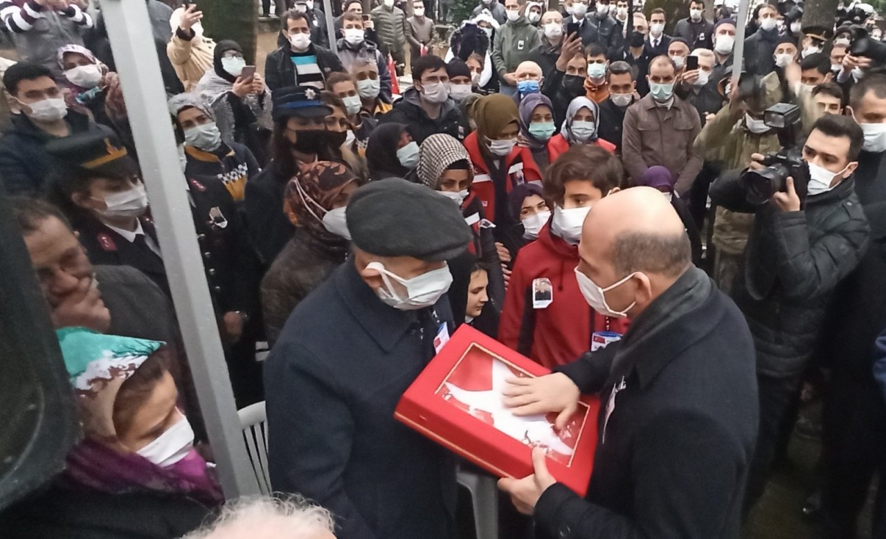 Bakan Soylu, Bursa’da Şehit Cenazesine Katıldı