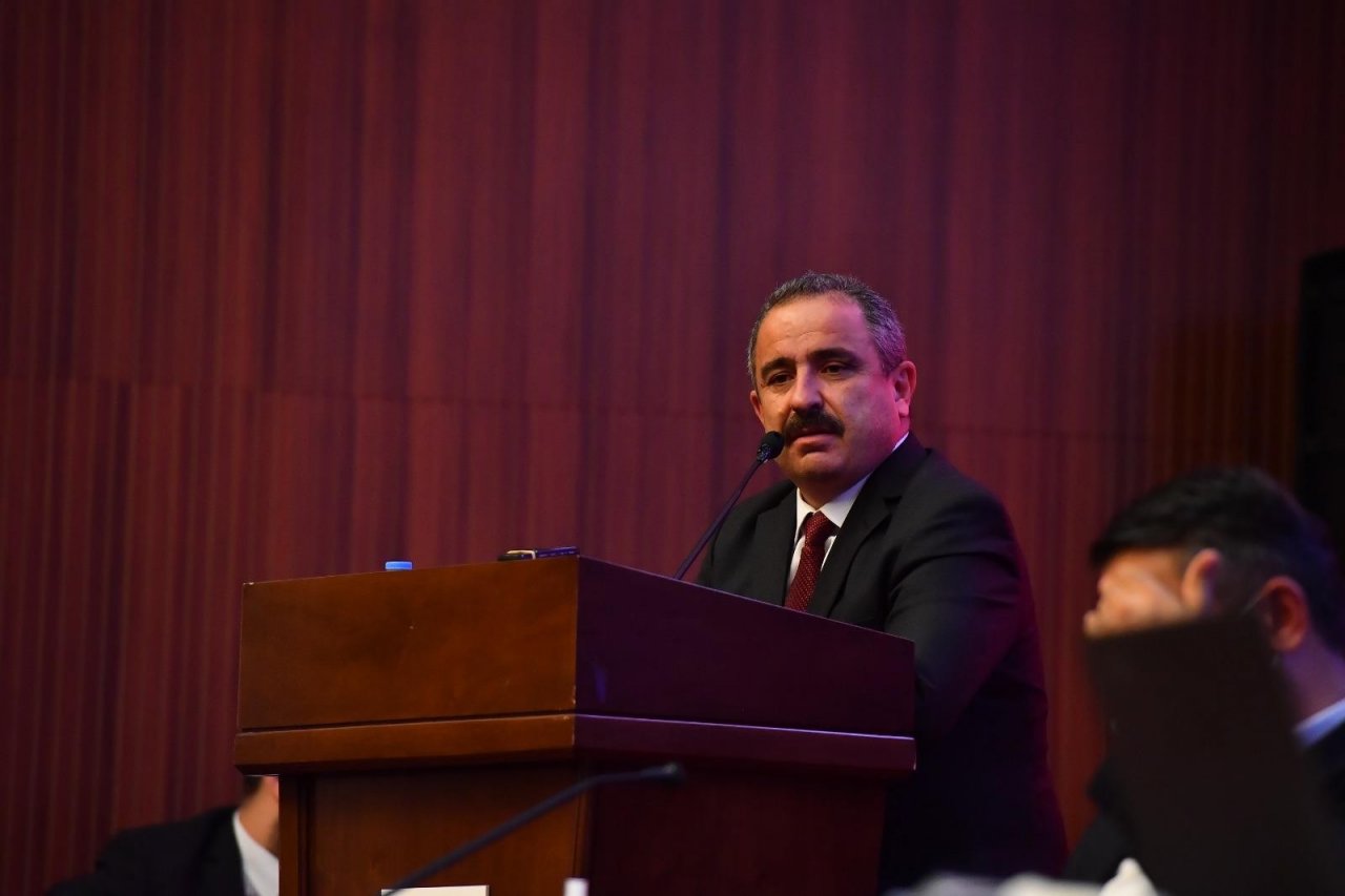 Ankara Belediye Meclis Üyesi Burhan: “ankara Büyükşehir Belediye Başkanı Olarak Bu Konuyla İlgili İki Satırlık Bir Açıklama Yapın”