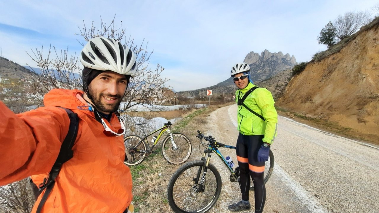 Eskişehirli Millî Bisikletçiler Antalya’da Yarışacak